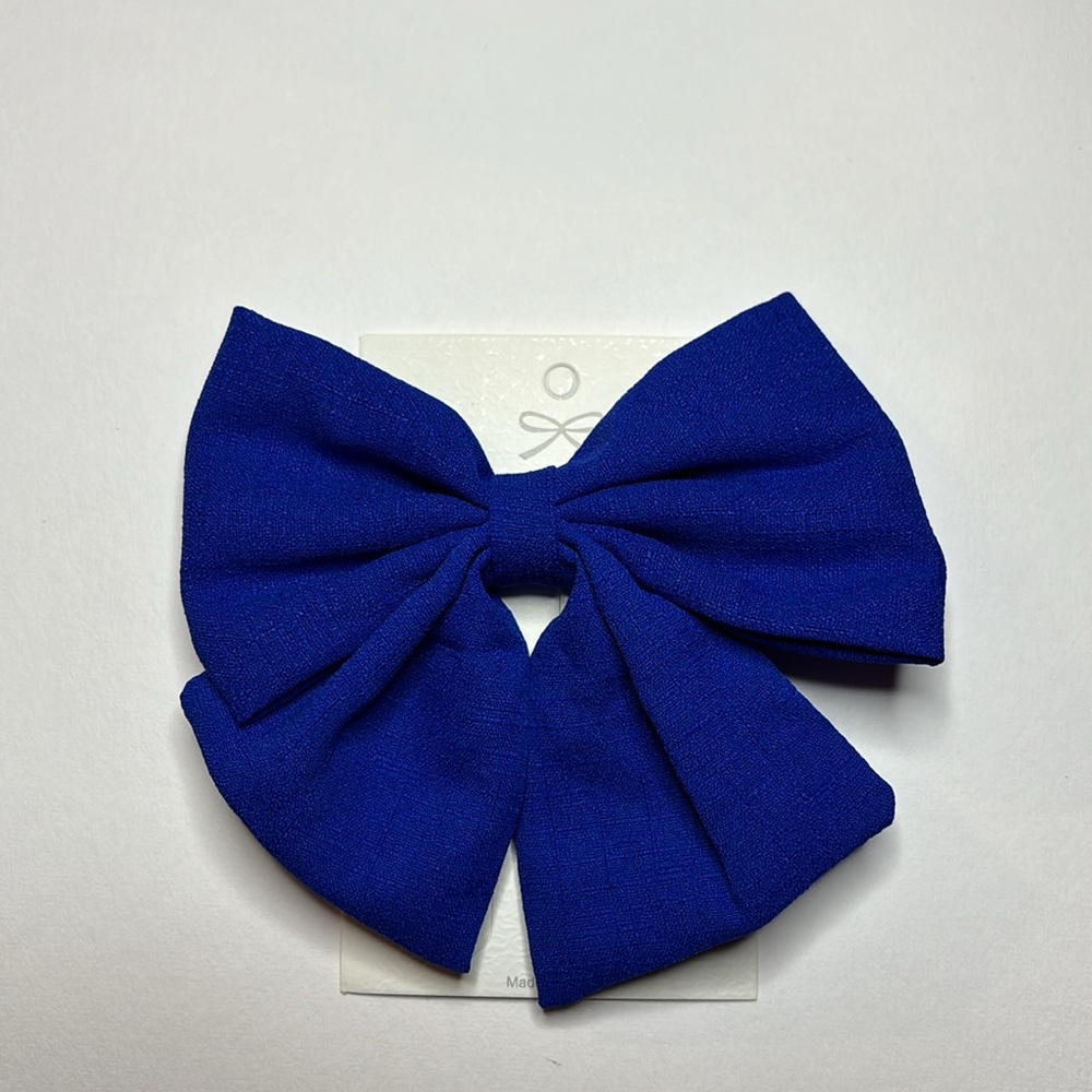 1 Fantasy Butterfly Clip Bow 5 X 4”in (Vibrant Blue) Made by Hand.